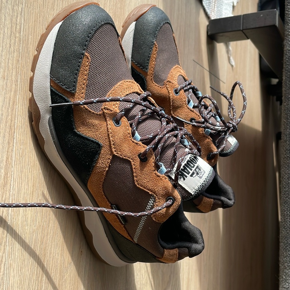 Kodiak Kensee low hiker